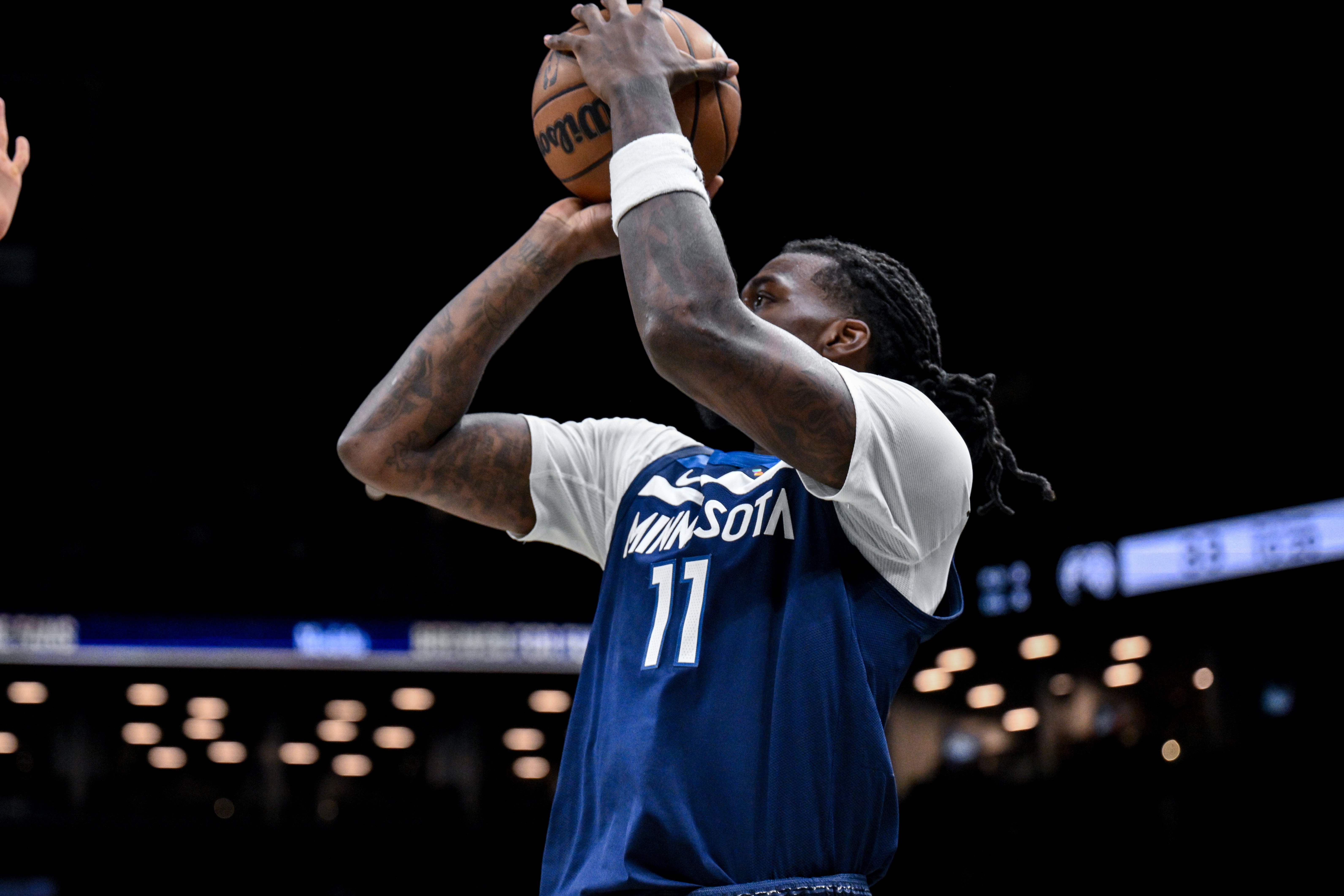 九游体育下载-能里能外!里德上半场8中4&三分4中2 砍下10分4板2断&正负值+16